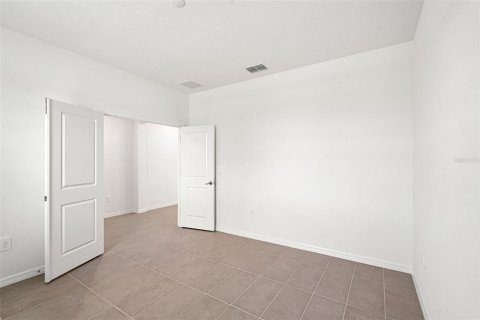 House in Palmetto, Florida 4 bedrooms, 223.06 sq.m. № 2096123 - photo 2