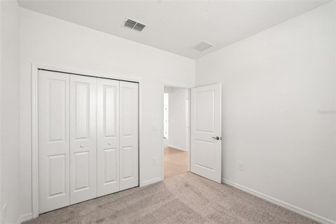House in Palmetto, Florida 4 bedrooms, 223.06 sq.m. № 2096123 - photo 4