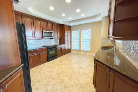 Condo in Orlando, Florida, 3 bedrooms  № 1560562 - photo 11