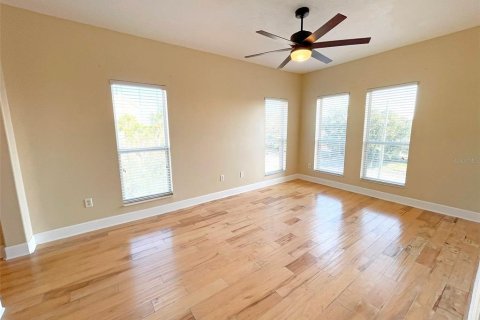 Condo in Orlando, Florida, 3 bedrooms  № 1560562 - photo 21