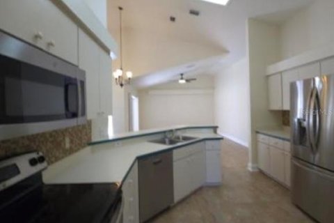 Casa en alquiler en Tampa, Florida, 3 dormitorios, 153.66 m2 № 1901792 - foto 20