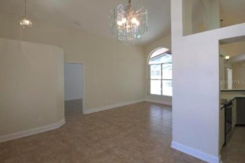 Villa ou maison à louer à Tampa, Floride: 3 chambres, 153.66 m2 № 1901792 - photo 6