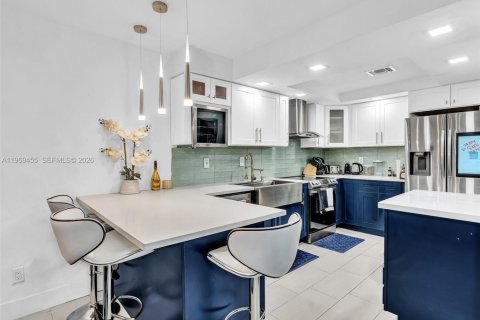 Adosado en venta en Tamarac, Florida, 3 dormitorios, 173.26 m2 № 2030247 - foto 16