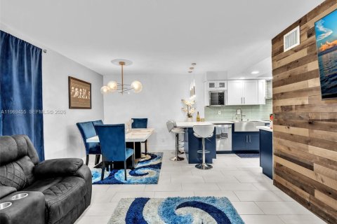 Adosado en venta en Tamarac, Florida, 3 dormitorios, 173.26 m2 № 2030247 - foto 8