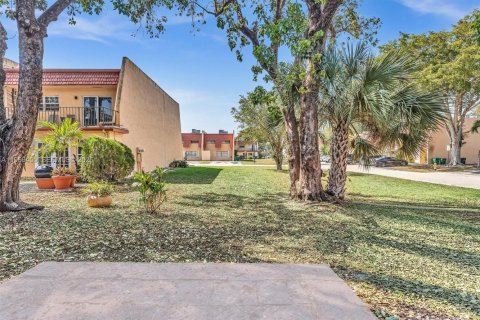 Adosado en venta en Tamarac, Florida, 3 dormitorios, 173.26 m2 № 2030247 - foto 25