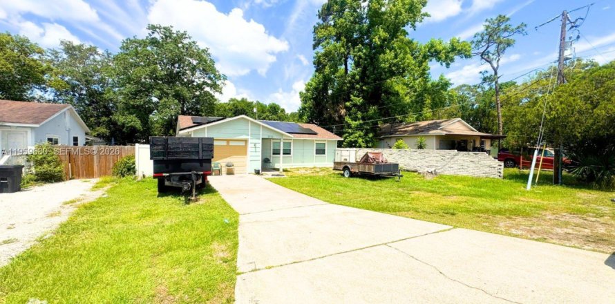 Villa ou maison à Sanford, Floride 3 chambres № 2147390