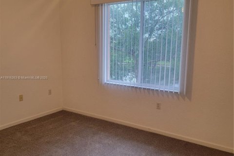 Casa en venta en Vero Beach, Florida, 4 dormitorios, 174.84 m2 № 1971066 - foto 25