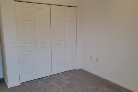 Casa en venta en Vero Beach, Florida, 4 dormitorios, 174.84 m2 № 1971066 - foto 21