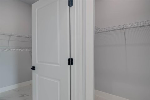 Купить виллу или дом в Лихай-Эйкерс, Флорида 3 спальни, 151.62м2, № 1965174 - фото 14