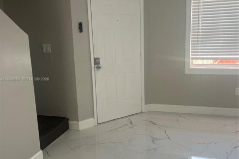 Touwnhouse à louer à Davie, Floride: 2 chambres, 94.76 m2 № 2083960 - photo 10