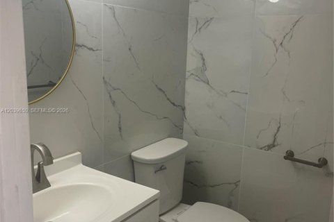 Touwnhouse à louer à Davie, Floride: 2 chambres, 94.76 m2 № 2083960 - photo 6