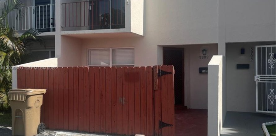 Touwnhouse à Davie, Floride 2 chambres, 94.76 m2 № 2083960