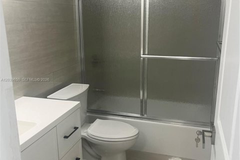 Touwnhouse à louer à Davie, Floride: 2 chambres, 94.76 m2 № 2083960 - photo 12
