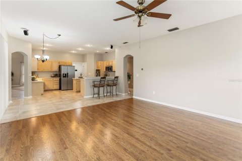Villa ou maison à vendre à Wesley Chapel, Floride: 4 chambres, 206.89 m2 № 2398683 - photo 21