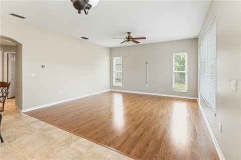 Villa ou maison à vendre à Wesley Chapel, Floride: 4 chambres, 206.89 m2 № 2398683 - photo 23