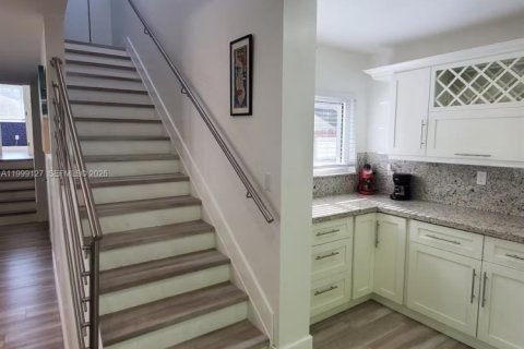 Casa en alquiler en Cutler Bay, Florida, 3 dormitorios, 153.29 m2 № 2066090 - foto 14