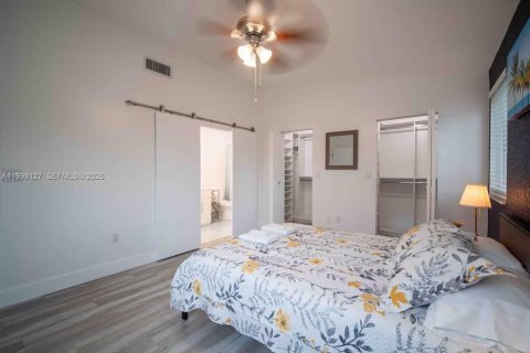 Casa en alquiler en Cutler Bay, Florida, 3 dormitorios, 153.29 m2 № 2066090 - foto 16