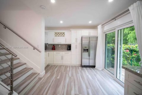 Casa en alquiler en Cutler Bay, Florida, 3 dormitorios, 153.29 m2 № 2066090 - foto 6