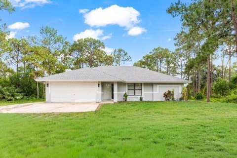 House in Loxahatchee Groves, Florida 3 bedrooms, 156.73 sq.m. № 2392397