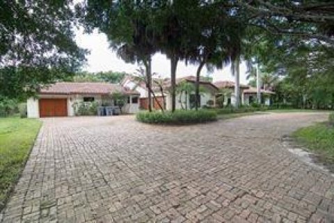Villa ou maison à vendre à Boca Raton, Floride: 5 chambres, 426.05 m2 № 2250474 - photo 2