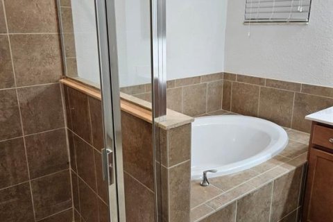 Villa ou maison à louer à Venice, Floride: 4 chambres, 189.06 m2 № 2299303 - photo 14