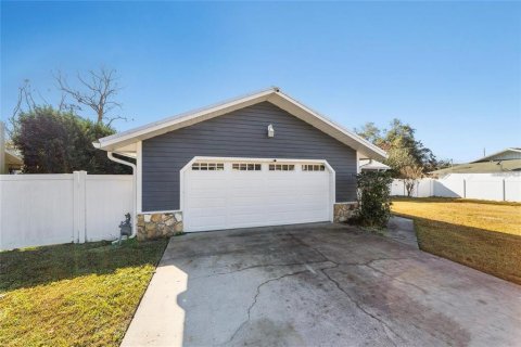 Villa ou maison à louer à Ocala, Floride: 3 chambres, 183.67 m2 № 2096648 - photo 2