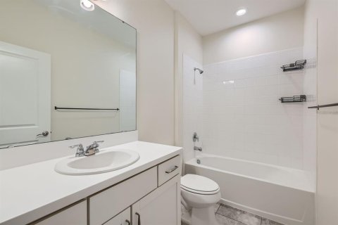 Adosado en venta en Winter Garden, Florida, 4 dormitorios, 189.24 m2 № 1844945 - foto 23