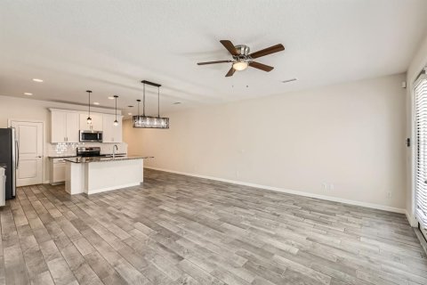 Adosado en venta en Winter Garden, Florida, 4 dormitorios, 189.24 m2 № 1844945 - foto 6