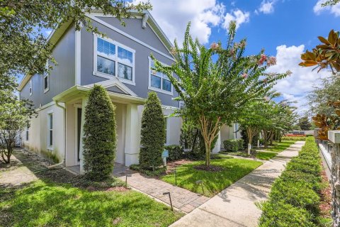 Adosado en venta en Winter Garden, Florida, 4 dormitorios, 189.24 m2 № 1844945 - foto 1