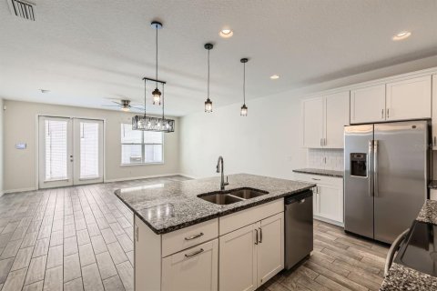 Adosado en venta en Winter Garden, Florida, 4 dormitorios, 189.24 m2 № 1844945 - foto 10
