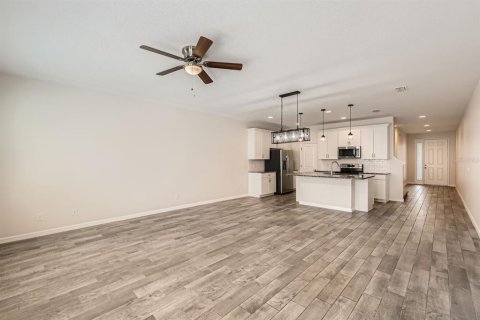 Adosado en venta en Winter Garden, Florida, 4 dormitorios, 189.24 m2 № 1844945 - foto 5