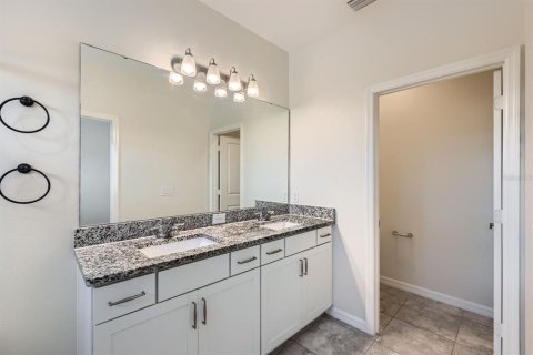 Adosado en venta en Winter Garden, Florida, 4 dormitorios, 189.24 m2 № 1844945 - foto 17