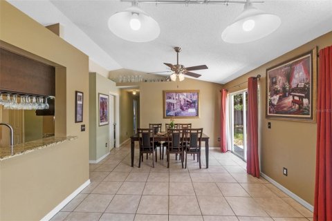 House in Clermont, Florida 4 bedrooms, 154.59 sq.m. № 1759708 - photo 11