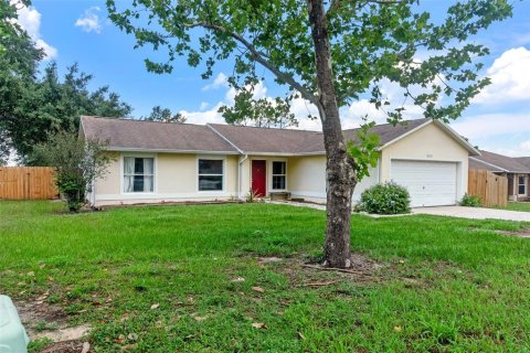 House in Clermont, Florida 4 bedrooms, 154.59 sq.m. № 1759708 - photo 4