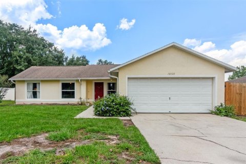 House in Clermont, Florida 4 bedrooms, 154.59 sq.m. № 1759708 - photo 2