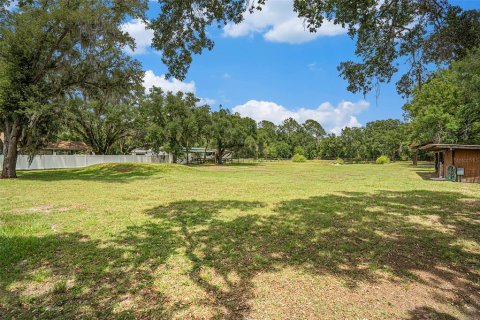 House in Plant City, Florida 3 bedrooms, 163.14 sq.m. № 1771629 - photo 30