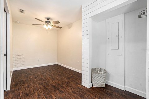 House in Plant City, Florida 3 bedrooms, 163.14 sq.m. № 1771629 - photo 23