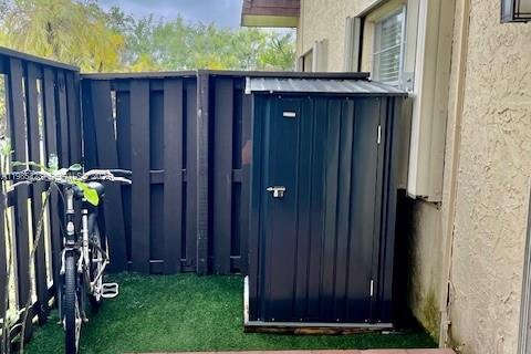 Condominio en alquiler en Miami, Florida, 2 dormitorios, 90.67 m2 № 2048175 - foto 21