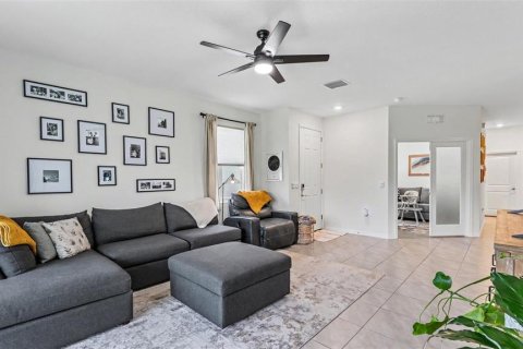 House in Plant City, Florida 3 bedrooms, 145.39 sq.m. № 2272916 - photo 12