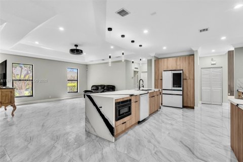 Villa ou maison à vendre à Davie, Floride: 4 chambres, 330.73 m2 № 2042248 - photo 21