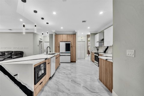 Villa ou maison à vendre à Davie, Floride: 4 chambres, 330.73 m2 № 2042248 - photo 27