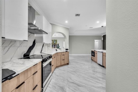 Villa ou maison à vendre à Davie, Floride: 4 chambres, 330.73 m2 № 2042248 - photo 30