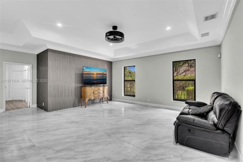 Villa ou maison à vendre à Davie, Floride: 4 chambres, 330.73 m2 № 2042248 - photo 11