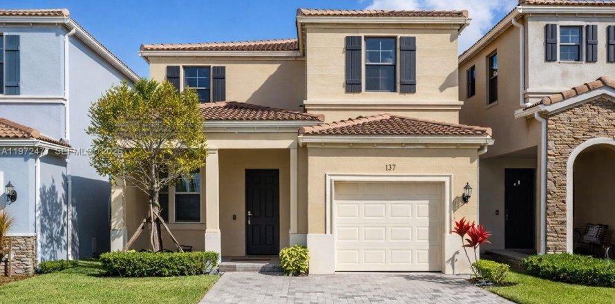 Villa ou maison à Miami, Floride 3 chambres, 197.32 m2 № 2153977