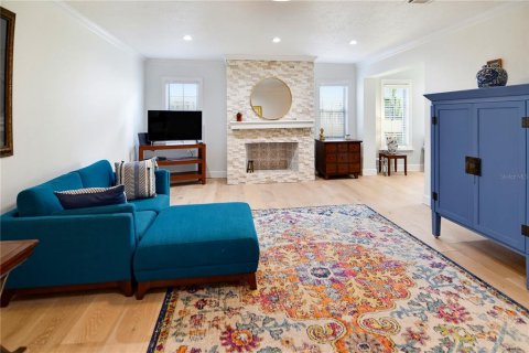 House in Winter Park, Florida 4 bedrooms, 270.9 sq.m. № 2415352 - photo 20