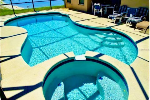 House in Davenport, Florida 5 bedrooms, 156.08 sq.m. № 1791705 - photo 21