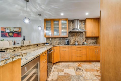 Adosado en venta en North Miami Beach, Florida, 3 dormitorios, 149.57 m2 № 1968409 - foto 11