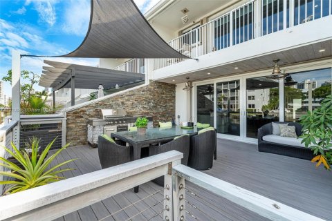 Adosado en venta en North Miami Beach, Florida, 3 dormitorios, 149.57 m2 № 1968409 - foto 17