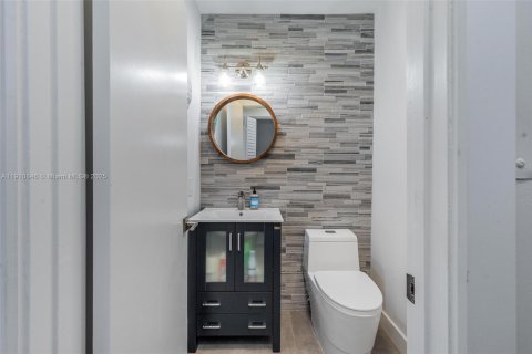 Adosado en venta en North Miami Beach, Florida, 3 dormitorios, 149.57 m2 № 1968409 - foto 14