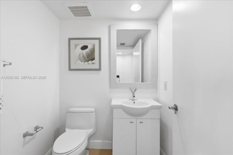 Купить кондоминиум в Санни-Айлс-Бич, Флорида 2 спальни, 175.21м2, № 2066148 - фото 26